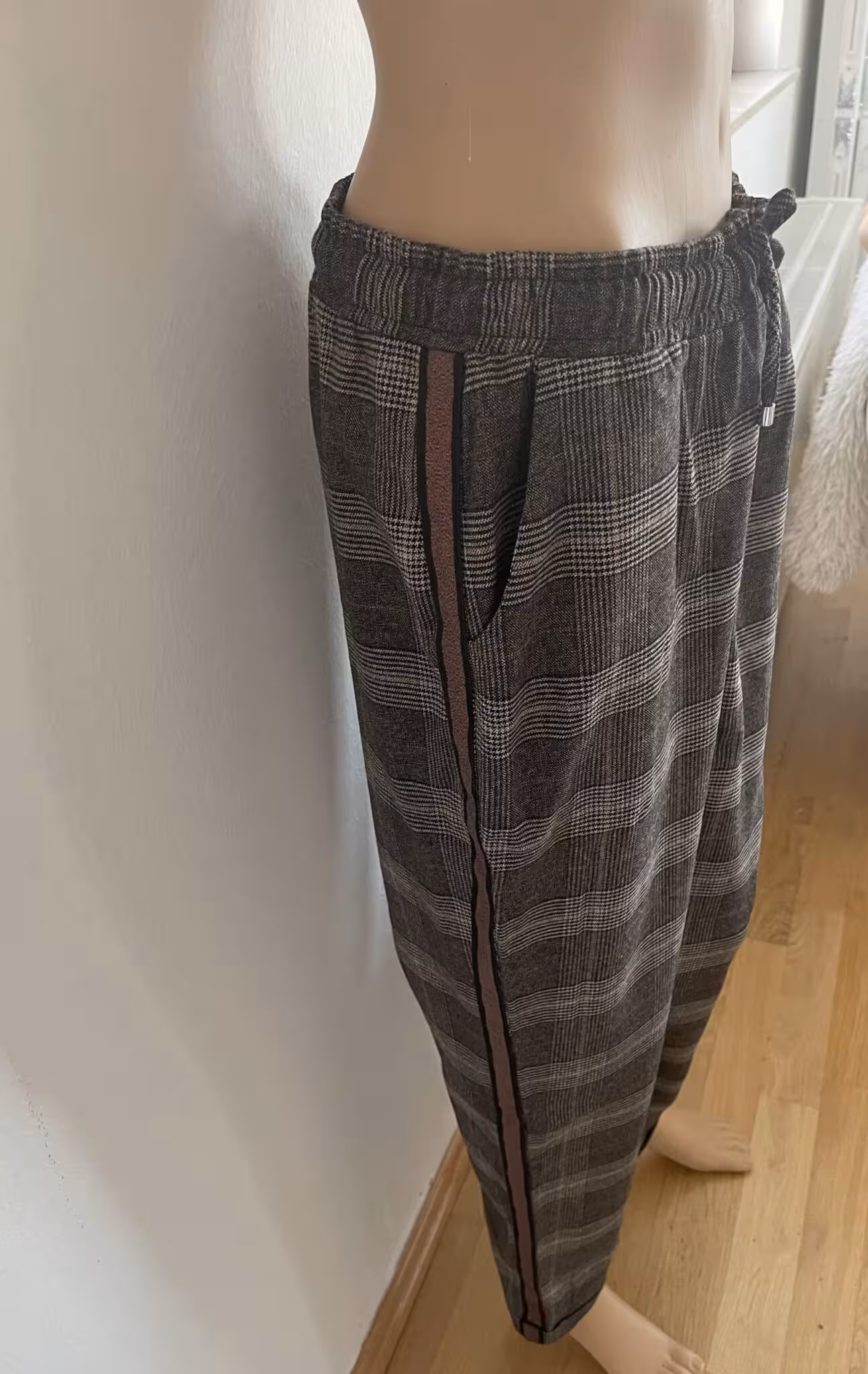 Aniston SELECTED Plisseebluse, in Weiß, Gr. 40 – Bild 4