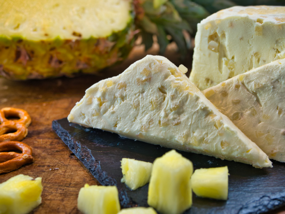 Frischkäsezubereitung Ananas – Bild 3