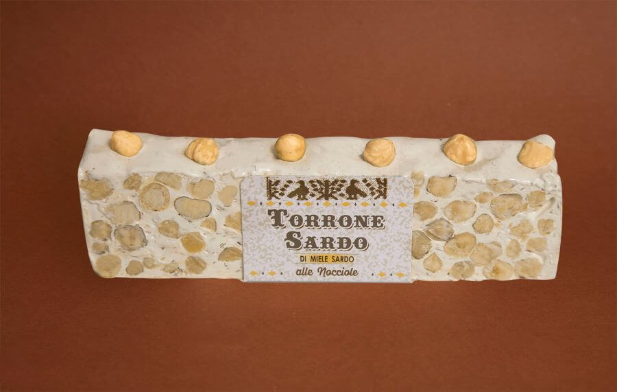 Torrone mit Haselnüssen aus Sardinien